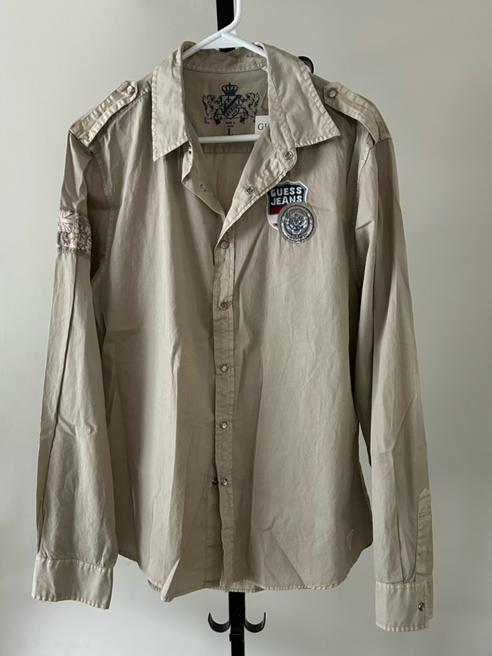 Guess Men’s Long-Sleeve Shirt with Logo Patch, Size Large, Colour Sandstone.